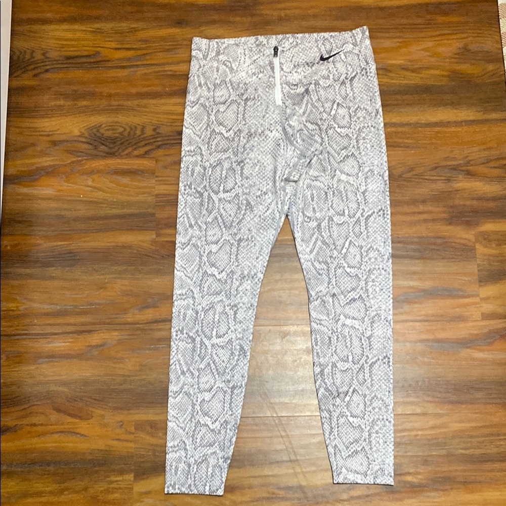 Nike Gray Snakeskin Print Leggings Medium